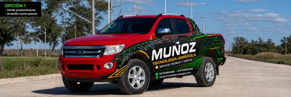 Camioneta de Muñoz Tecnología Agrícola con la identidad de la empresa